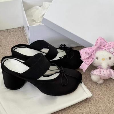 Модные туфли-шлепанцы на высоком каблуке на одно плечо для женщин, летний новый стиль 2025 года, туфли-балетки Мэри Джейн на толстом каблуке с мелким вырезом