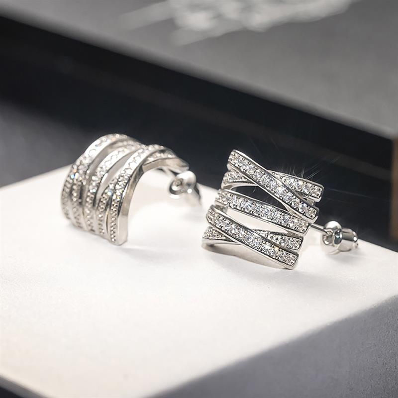 Huitan Claw Design Women Stud Earrings Silver Color Party Wedding Versatile Accessories Inlaid Bright CZ Daily Fashion JewelryGood product