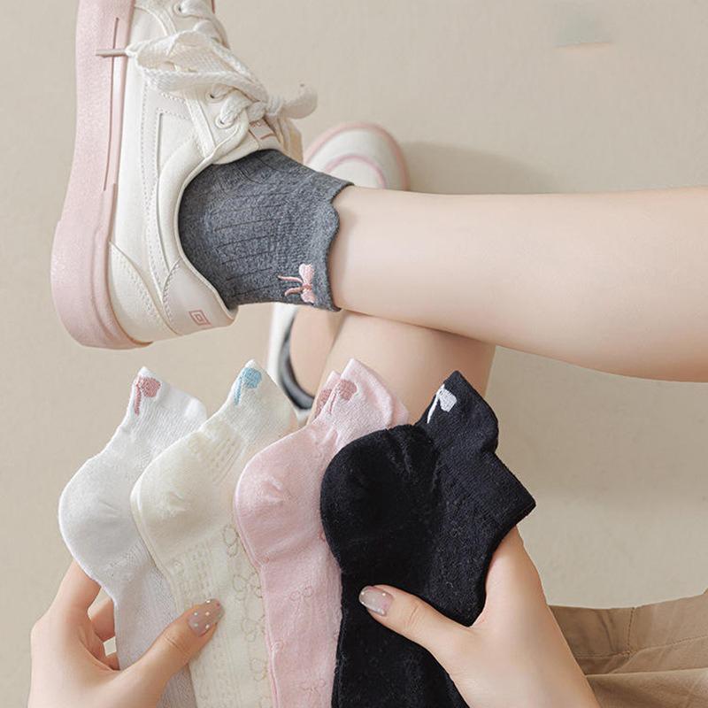 Women Short Socks Cute Embroidery Bowknot Casual Ankle Socks Spring Summer Breathable Female Tube Socks