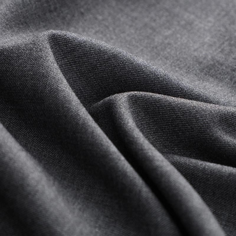 Женские серые брюки А-силуэта с широкими штанинами - Коллекция весна/лето 2025, Высокий класс, Свободный и драпирующийся стиль.