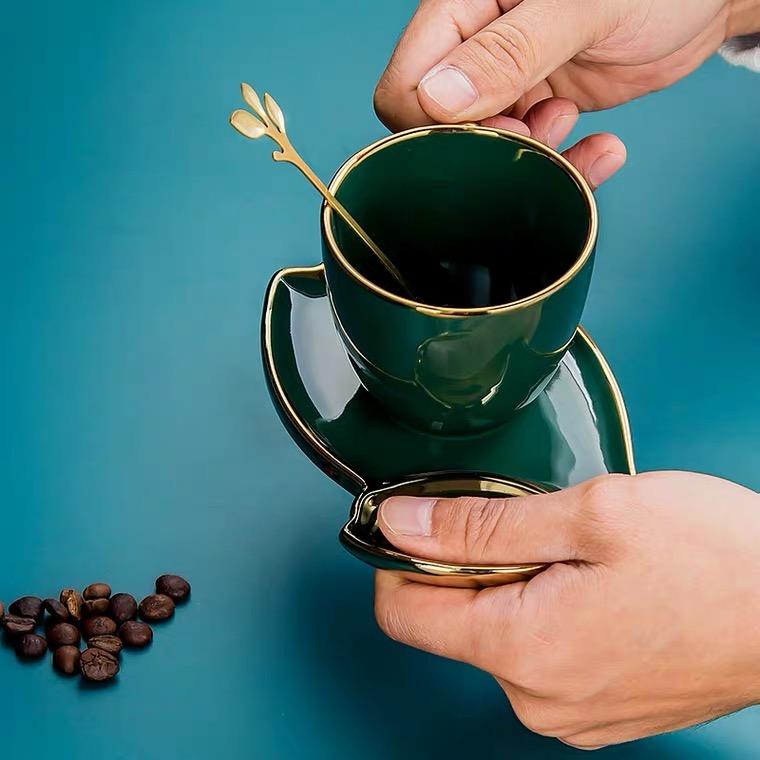 Специальный дизайн, кофейная чашка в скандинавском стиле, набор из двух предметов, темно-зеленая кружка, керамическая чашка для воды, кофейная чашка, чашка для завтрака, чашка для молока