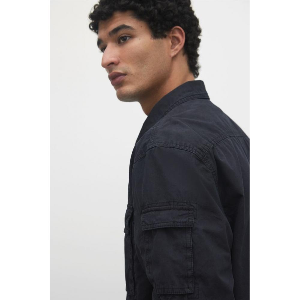 HM Utility oversHirt Regular Fit Black