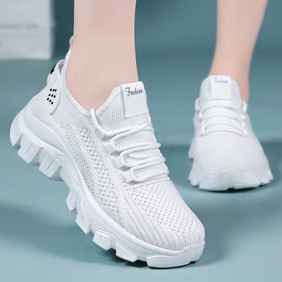 Кроссовки женские летние дышащие беговые кроссовки из летучего трикотажа 2025 мягкая подошва удобная повседневная обувь трендовая сетчатая женская обувь