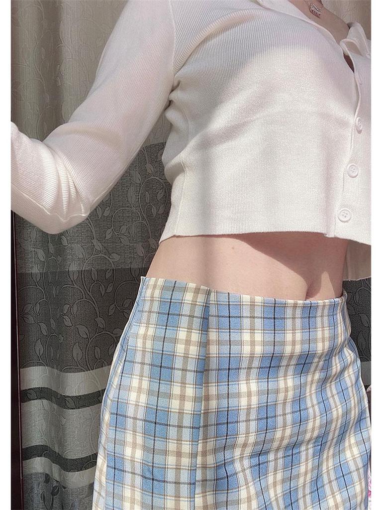 Женская белая футболка с длинным рукавом: Уникальный стиль ранней осени, модный нишевый дизайн, короткая куртка-кардиган.