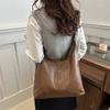 Light Luxury Lazy Style Underarm Tote Bag Winter New Niche Design Shoulder Bag Simple Casual Commuter Bag