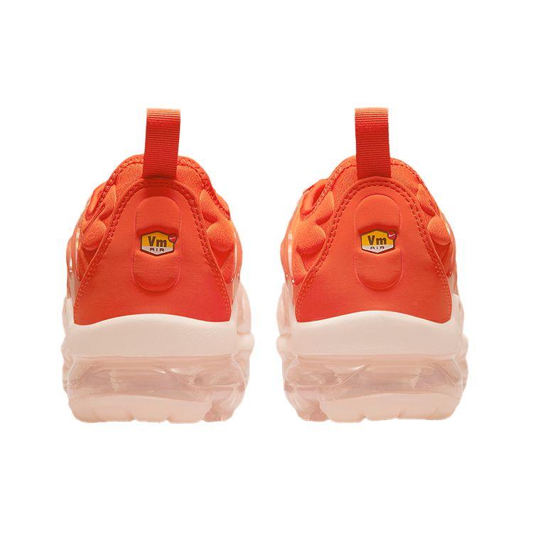 Nike Женские кроссовки Air VaporMax Plus Guava Ice Оранжевый Раш-Оранжевый Черный DQ8588-800