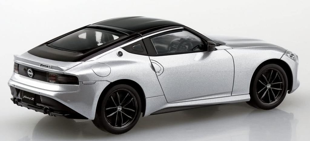 Aoshima Bunka Kyozai Серия Snap Kit Nissan RZ34 Fairlady Z Brilliant Silver Пластиковая модель (АОСИМА) 1/32 Предварительно окрашенный 17-D