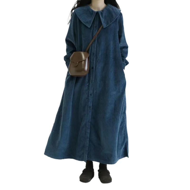 Платье свободного кроя с длинными рукавами и однотонным темно-синим воротником. Женское осеннее винтажное вельветовое облегающее однобортное платье в стиле «атмосфера»