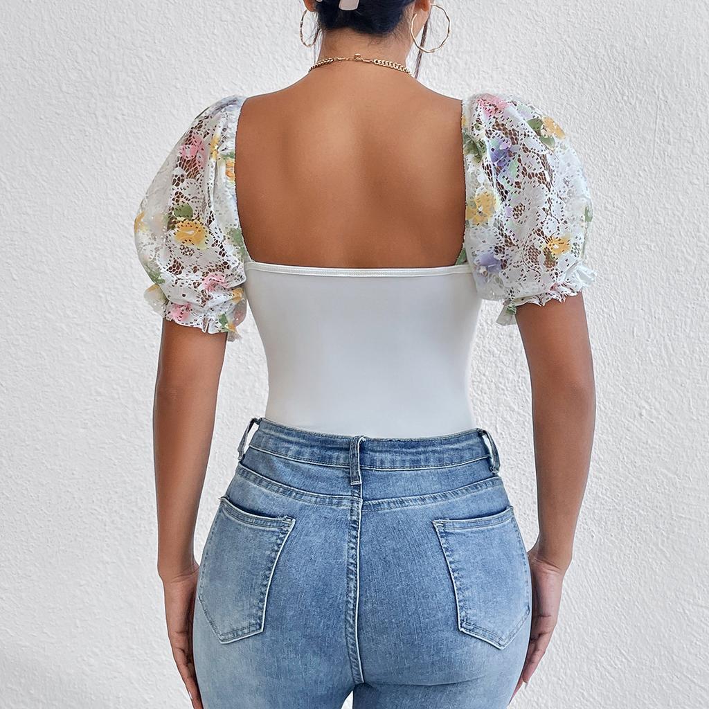 Новое боди из кружевной сетки с принтом и стальным кольцом с пузырьковыми рукавами и принтом.