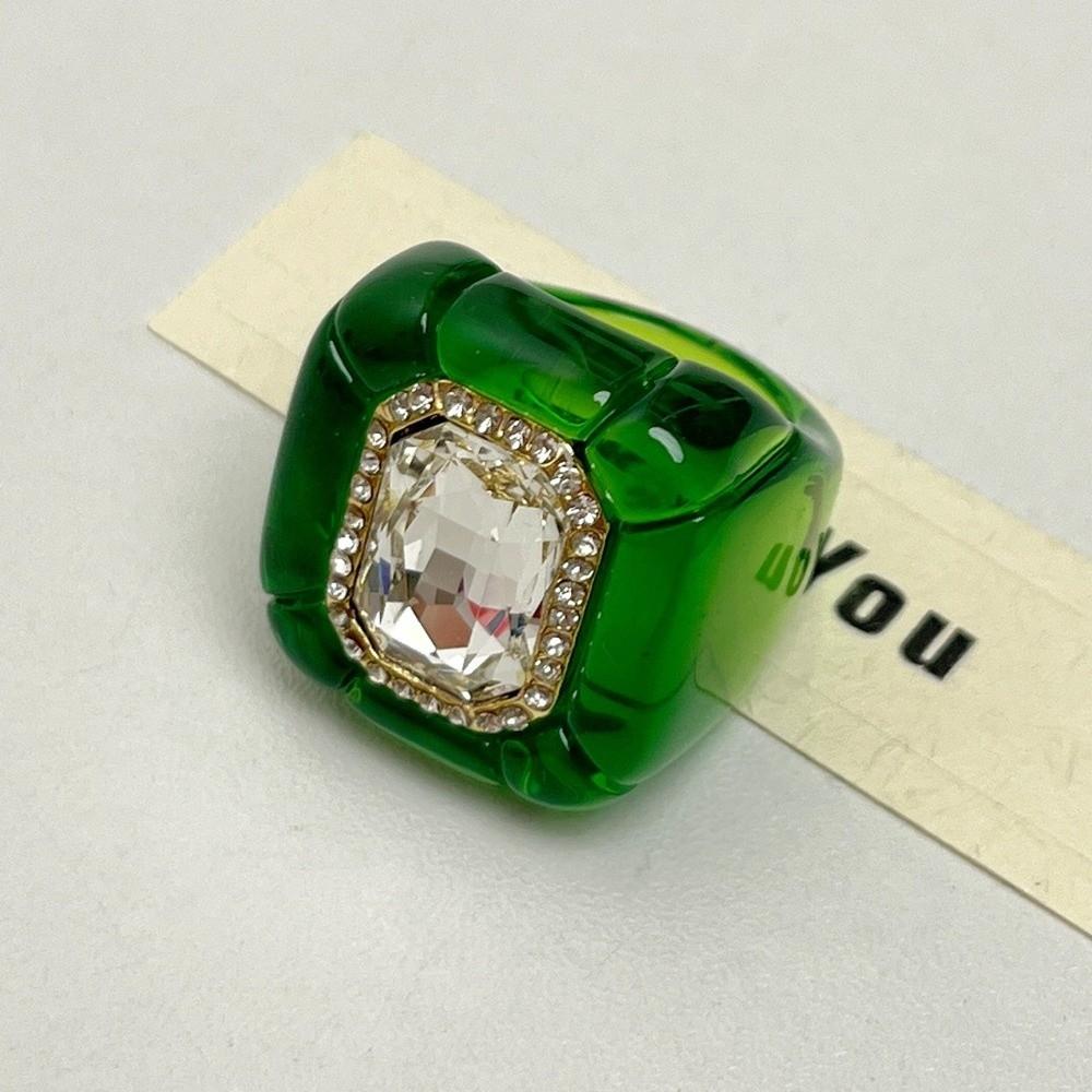 New Fashion Colorful Rhinestones Ring Three-dimensional Elegant Jewelry Finger Ring Geometric Square Ring Women