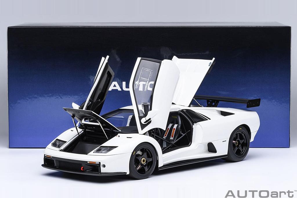 AUTOart Масштабная модель Lamborghini Diablo GTR Готовая модель 79136 1/18 (белый)