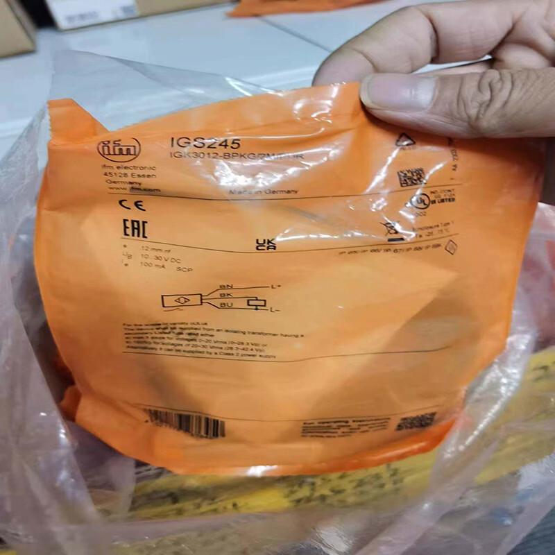 IFM IGS Series Proximity Switch