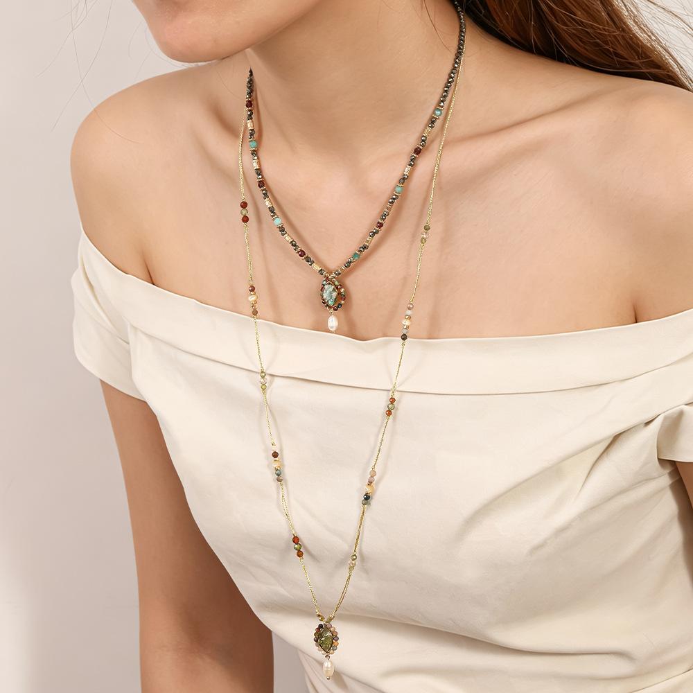 European vintage medieval jewelry handmade beaded jewelry retro woven natural colored stone pearl pendant necklace