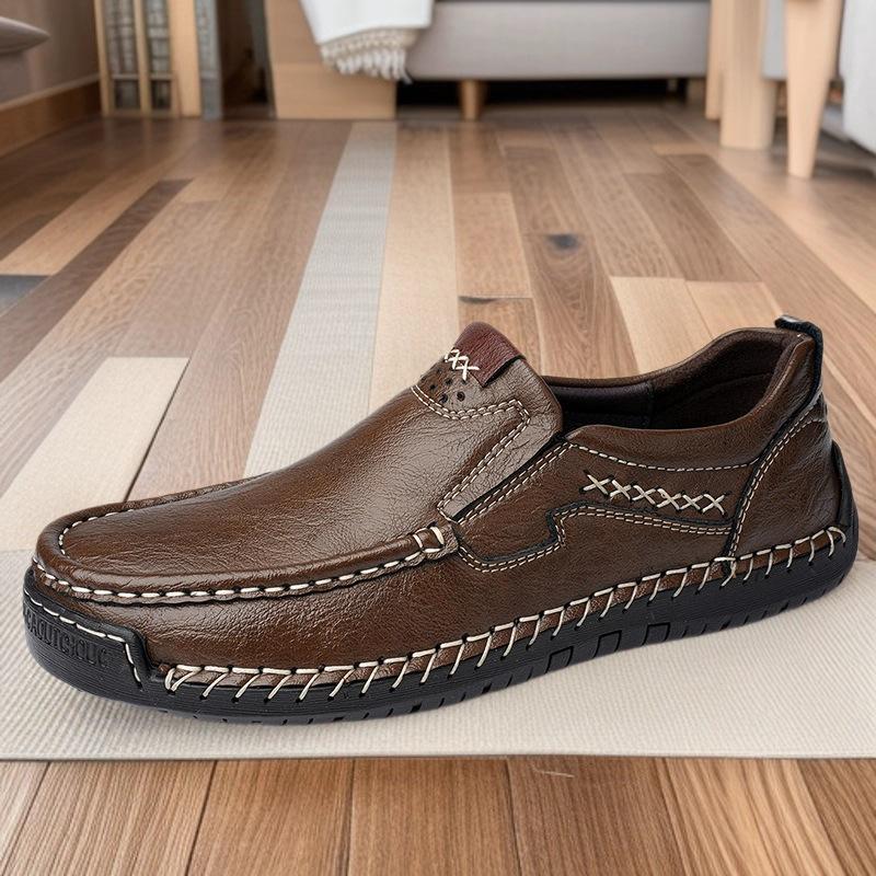 Popular men's Doudou shoes British driving shoes 2025 autumn and winter new casual shoes fashionable one-pedal leather shoes