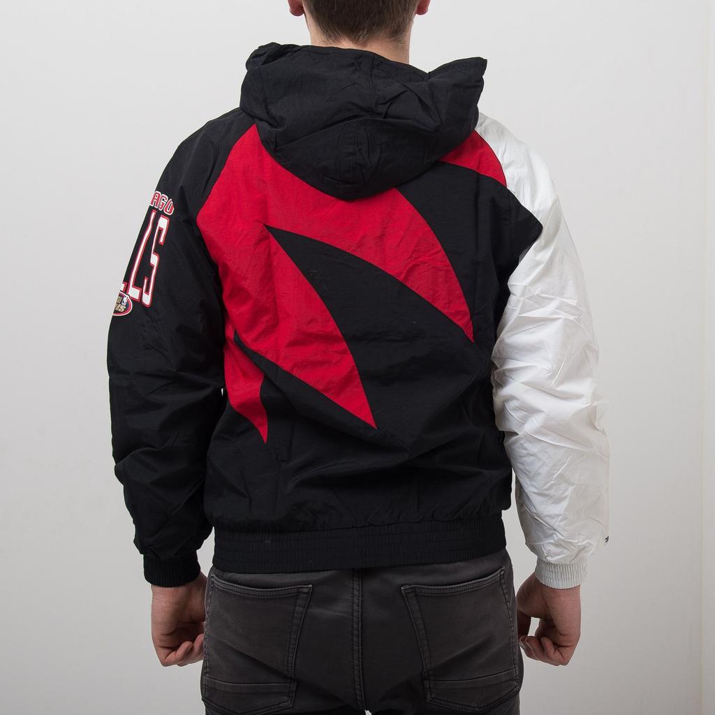 Mitchell & Ness Куртка Chicago Bulls 'Shark Tooth' Черно-красная Мужская BA57PH-CBU-K-FLR