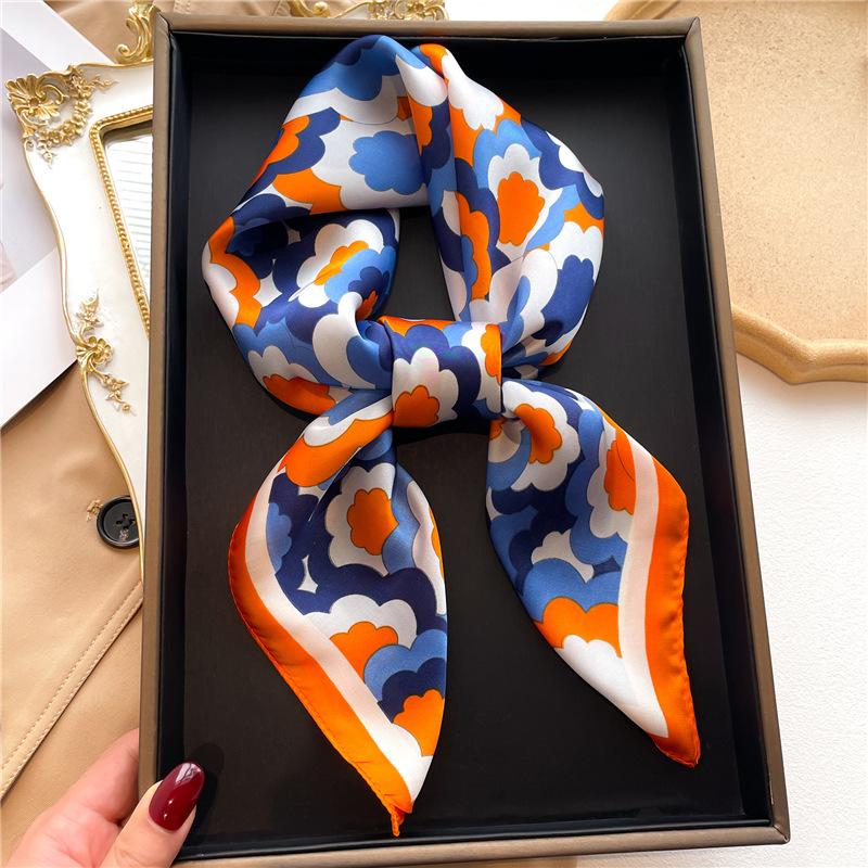 Lily Printed 70 Square Scarf Imitation Silk Sunscreen Scarf Versatile Decorative Scarf Women'S Headscarf Silk Scarf
