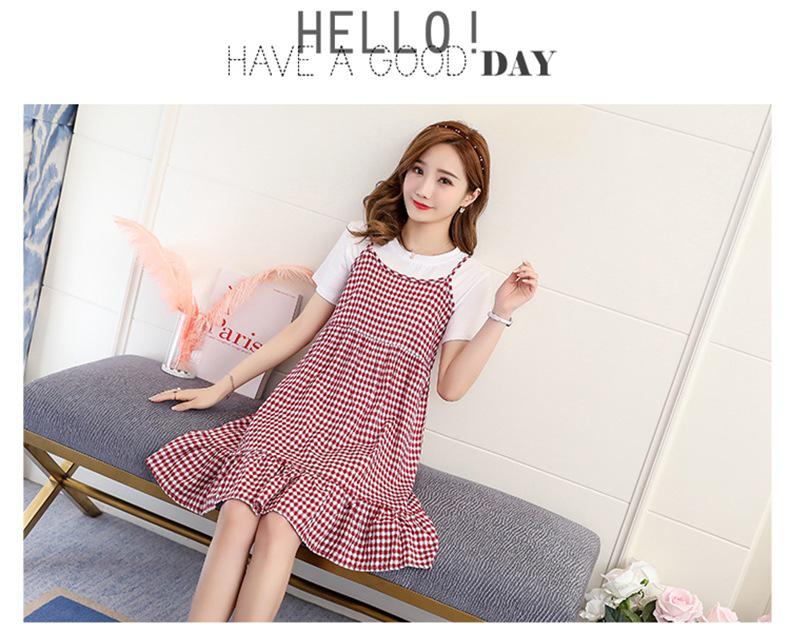 Двухцветное летнее платье для беременных: Свободный крой, Короткий рукав, Прикрывающий живот