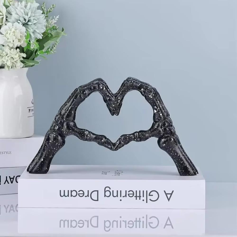 Nordic Style Heart Skeleton Hand Statue Resin Halloween Desktop Ornament Office