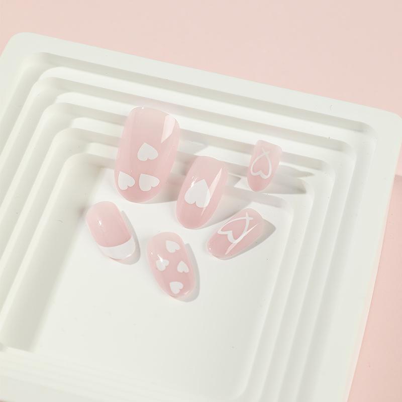 Маникюр на День святого Валентина Французский маникюр Белый край Любовь Маникюр Накладной маникюр Накладной ноготь