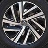 Compatible with Volkswagen Lavida & Gran Turismo: 15", 16", 17" alloy wheels, rims, and tires.