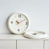 Часы настенные часы гостиная 2025 новый дом мода бесшумные простые креативные часы настенные кремовые ветер