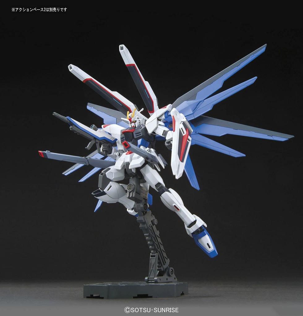 BANDAI SPIRITS HGCE 192 Мобильный доспех Gundam SEED Freedom Gundam Пластиковая модель-конструктор 1/144 Предварительно окрашенный