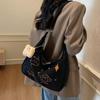 Large Capacity Cute Cat Shoulder Bag Embroidery Cartoon Commuting Bag Outdoor