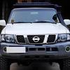Основание крепления прожектора на капот, совместимое с Nissan Patrol 3.0 GR Y61 97-04 и Nissan Safari Y61.