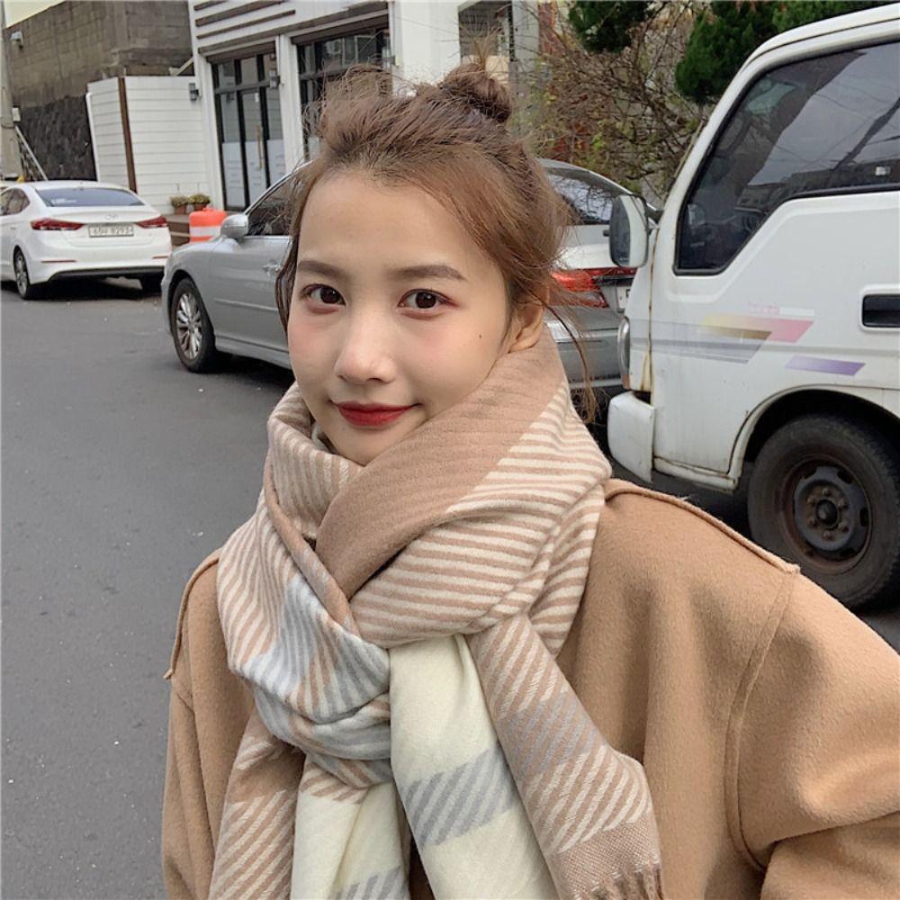 Elegant Women's Cashmere Scarf Thickened Winter Neck Warmer Soft Checkered Scarf  Daily