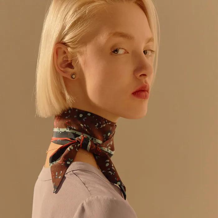 COLOR BLOCK FLOWER SILK SCARF_BROWN