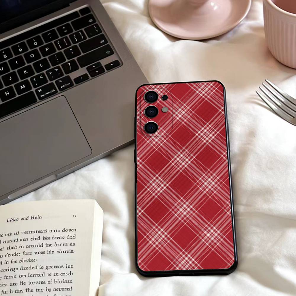 Чехол для телефона Шотландский клетчатый узор Для Samsung S25,24,23,22,30,21,10,9,Ultra,Plus,Lite,FE,4,5 G Мягкий черный чехол