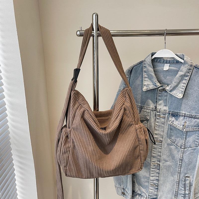 Осенне-зимняя вельветовая универсальная большая вместительная сумка через плечо для девочек, японская однотонная сумка-мессенджер, классная сумка