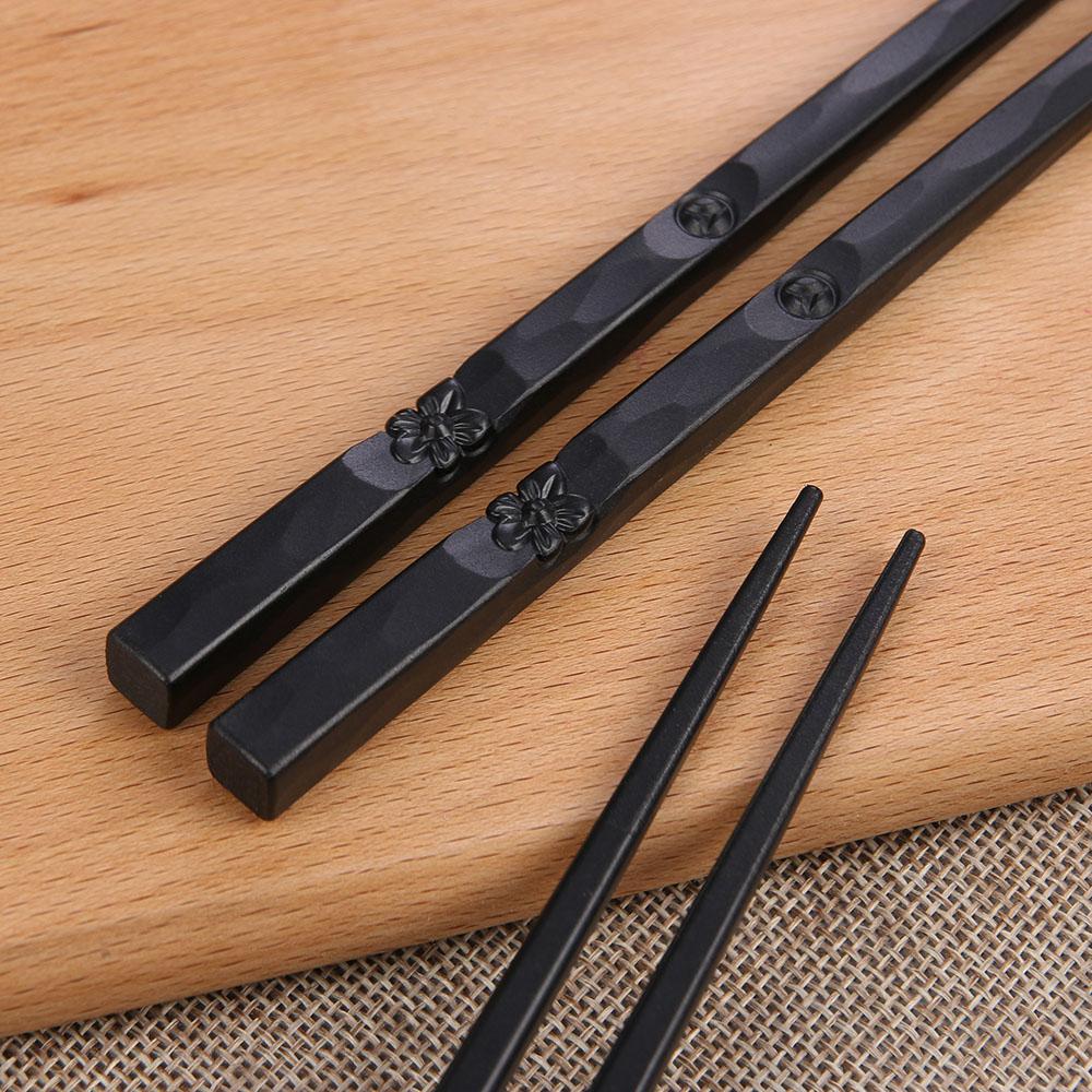 1 Pair New Chop Portable Sushi Chopsticks Japanese Non-slip Alloy