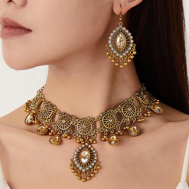 European and American Ethnic Feng Shui Drop Necklace Women's Earrings Jewelry Set Banquet Dress Set Chain Jewelry