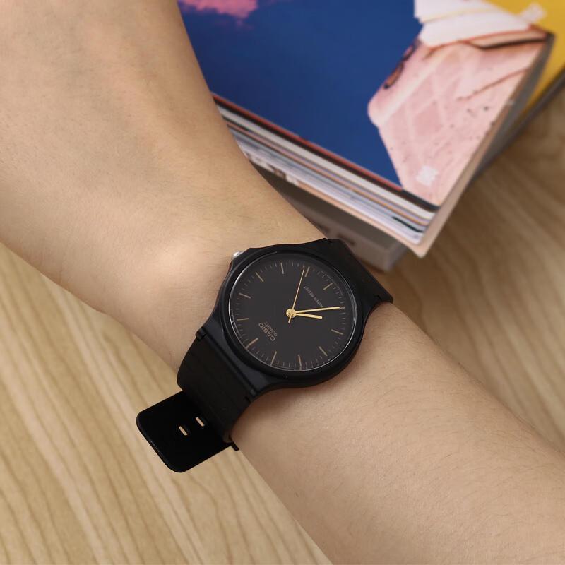 Унисекс кварцевые часы CASIO серии MQ-24