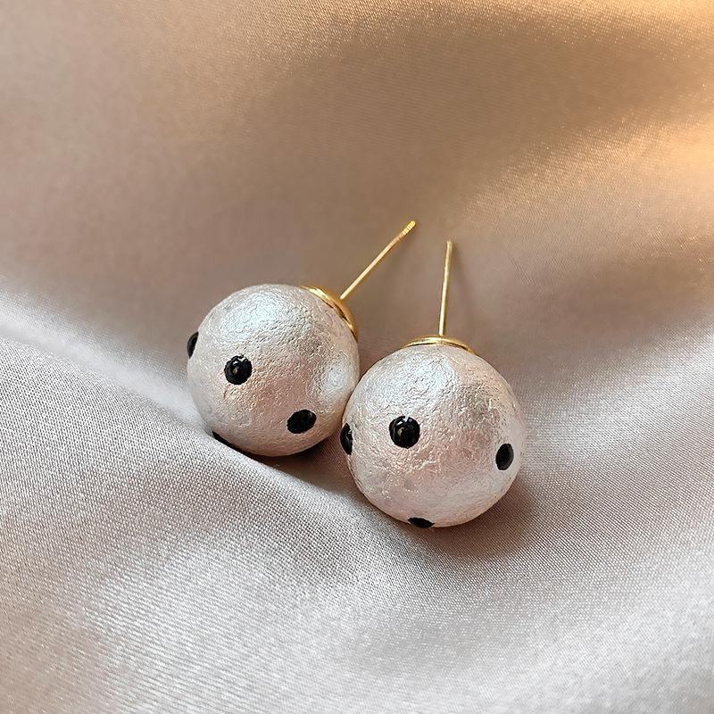 Серьги из хлопка с жемчугом и узором в корейском стиле: Универсальный, простой и высококачественный.