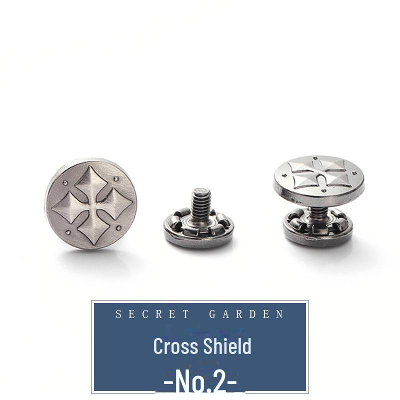 Пляжные тапочки с металлическими заклепками и съемной пряжкой: Сандалии с регулируемой высотой без гвоздей и сменными пуговицами.