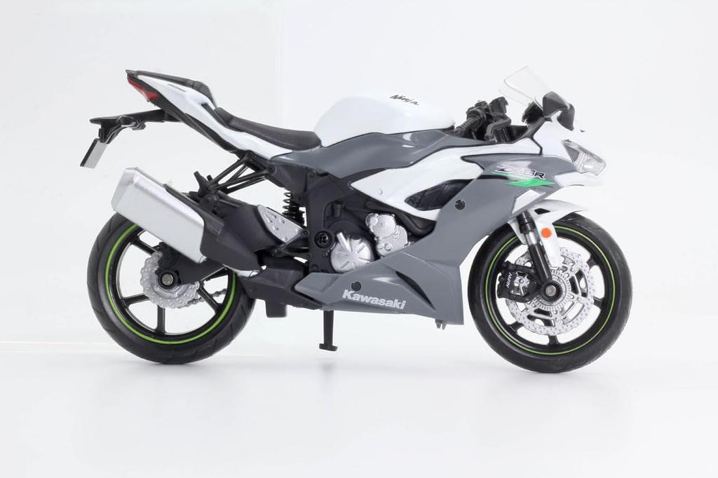 Doyusha Литая под давлением модель мотоцикла Масштаб 1/12 2023 Kawasaki Ninja ZX-6R Серый Готовое изделие