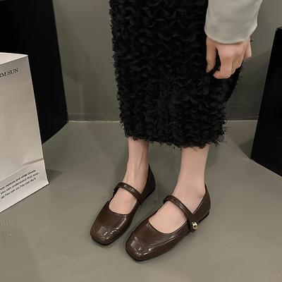 2024 Высококачественная женская обувь Mary Janes, женские туфли на плоской подошве, модные повседневные туфли на плоской подошве с квадратным носком и низким каблуком, женская обувь для отдыха на открытом воздухе