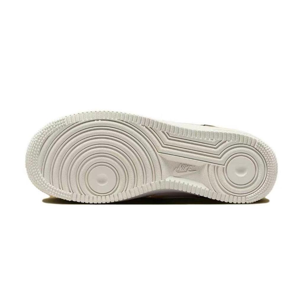 Nike Air Force 1 Coverage Slip Resistant Abrasion Resistant Low top Skateboard Shoes Women's White Gold FV3654-111(Team-SBOX)-Random packaging bags