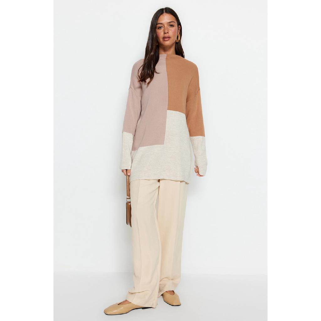 Black Color Block High Collar Knitwear Sweater Tctaw22ak0054