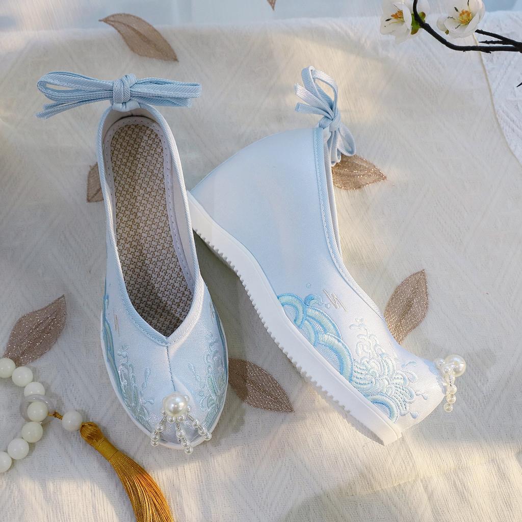 Embroidered Shoes Hanfu Shoes Han Element Ancient Cloth Shoes The Inner Height of The Shoes Increases By 6cm