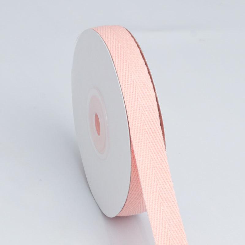 Романтичная и уютная елочка из хлопковой ленты своими рукамиАксессуары для костюмовТканая хлопковая лентаЛентаЦветная лентаЛента для воротникаГрубая одеждаШапкиАксессуары