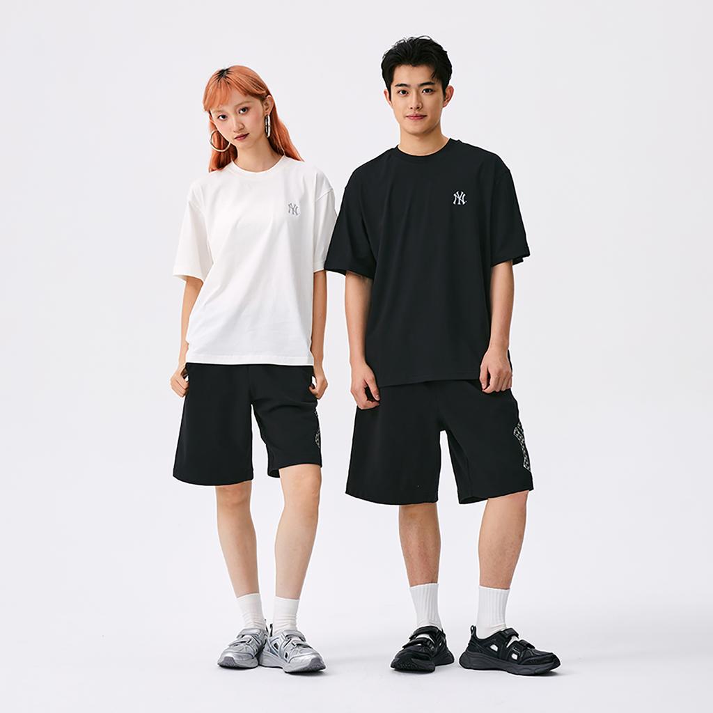 Новая футболка MLB New York Yankees Базовая коллекция SS25 Унисекс Черная 3ATSB5053-50BKS