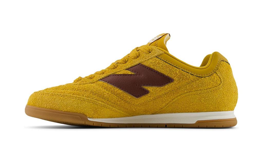 Sneakers New Balance Yellow and Brown Size 41.5 RC42