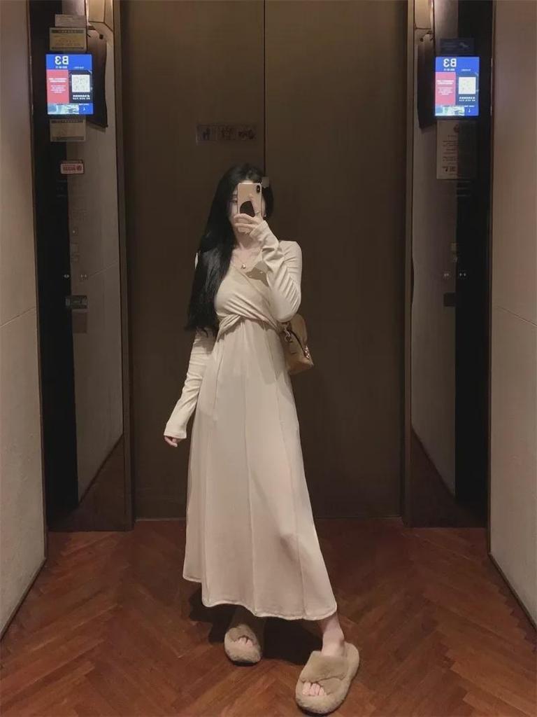 Женское трикотажное платье больших размеров с французским V-образным вырезом - осенняя утягивающая талию длинная юбка