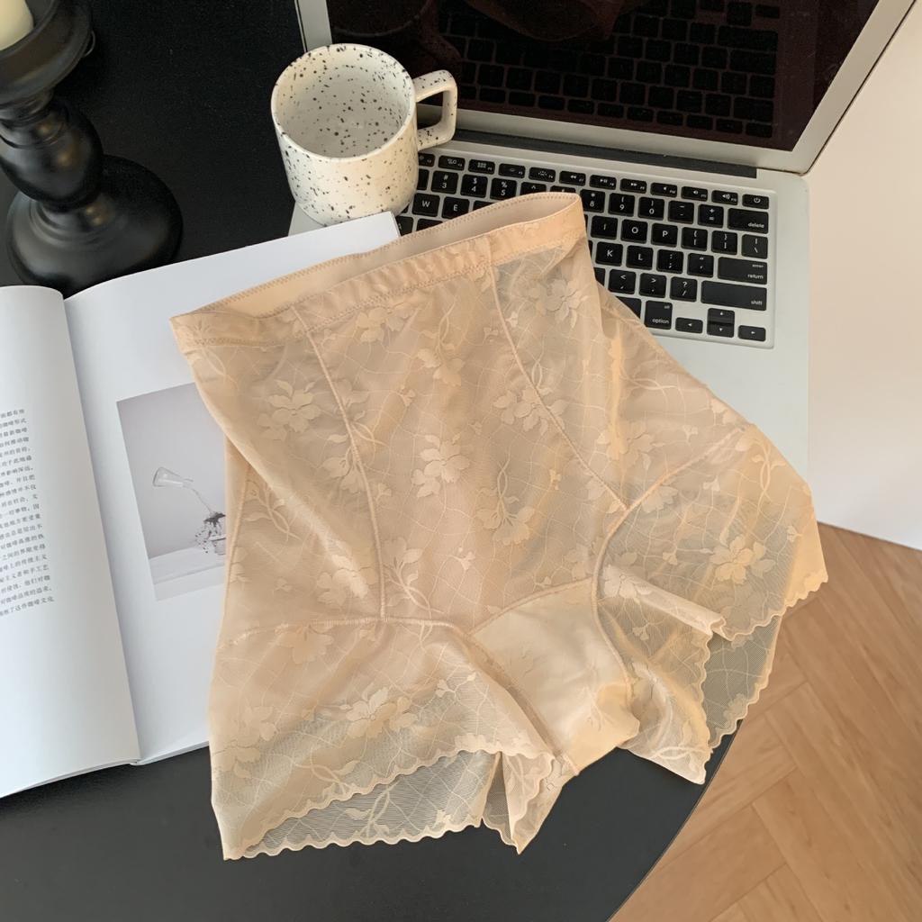 Lady Spring and Autumn Lace Jacquard Heart Hip Antibacterial High Waist Light Belly Flat Angle Underwear