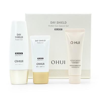 Специальный набор из 2 предметов O HUI Day Shield Perfect Sun Black