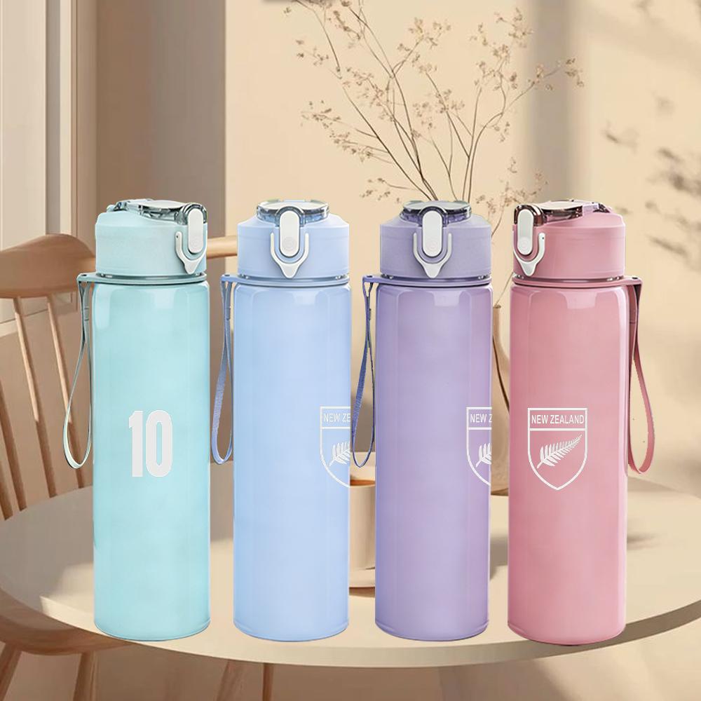 PC Number Ten Minimalist Grey Text Print 750ml colorful plastic sports water bottle leakproof pop up lid with straw for outdoor work home use