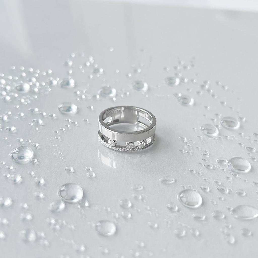 Серебряное кольцо с фианитами, вес изделия 4,29 гр (2151241)